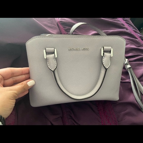Michael Kors Saffiano leather Savvanh satchel *open to reasonable offers* - Picture 3 of 6